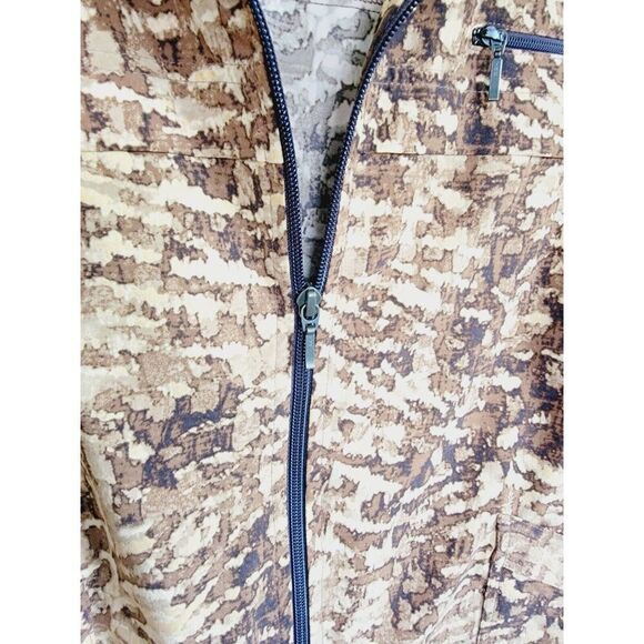 Chico's Zenergy 2 Zip-Up Animal Print Jacket Top Size Large‎ Browns Pockets - Picture 7 of 7